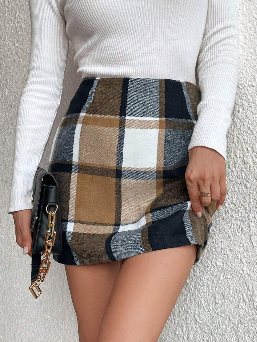 Saia Feminina Xadrez Nicole