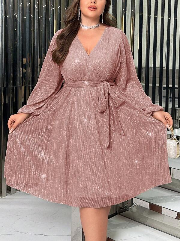 Vestido Plus Size Curto Isabella