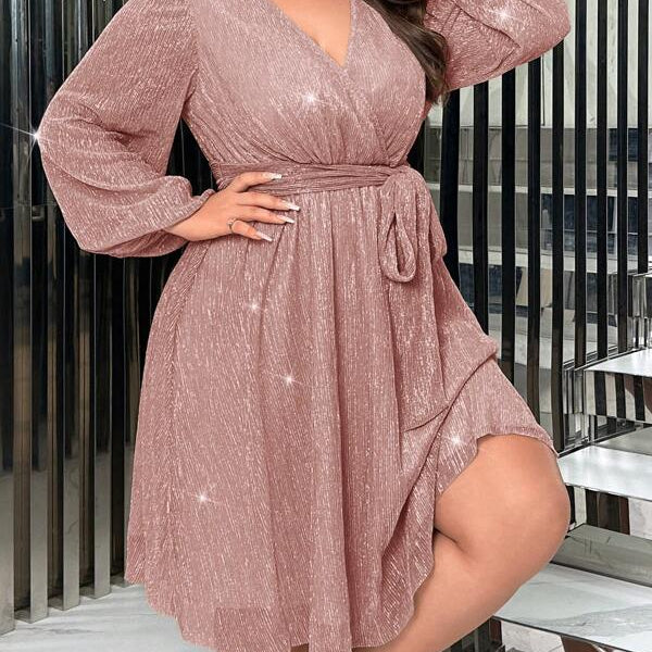 Vestido Plus Size Curto Isabella
