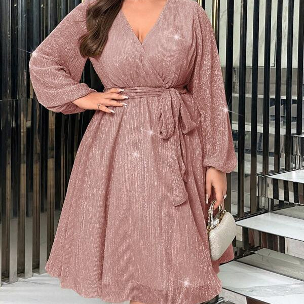 Vestido Plus Size Curto Isabella