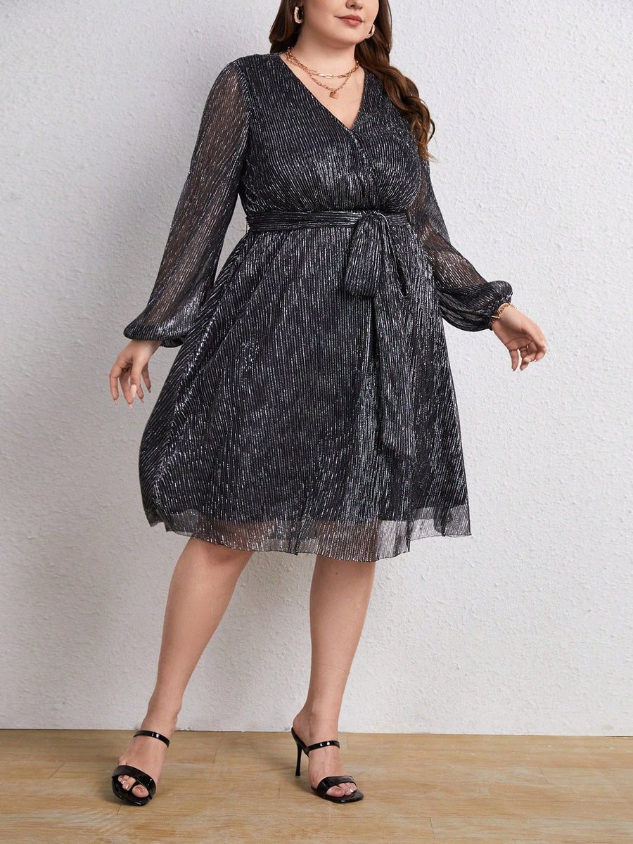 Vestido Plus Size Curto Isabella