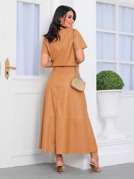 Conjunto Saia Midi e Blusa Clara