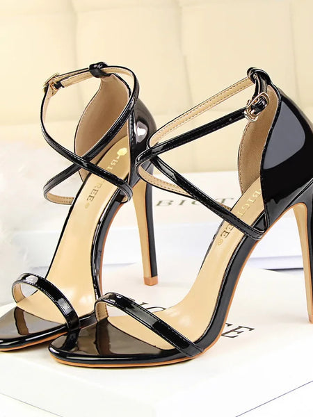 Sandalia Dourada Salto Dominique