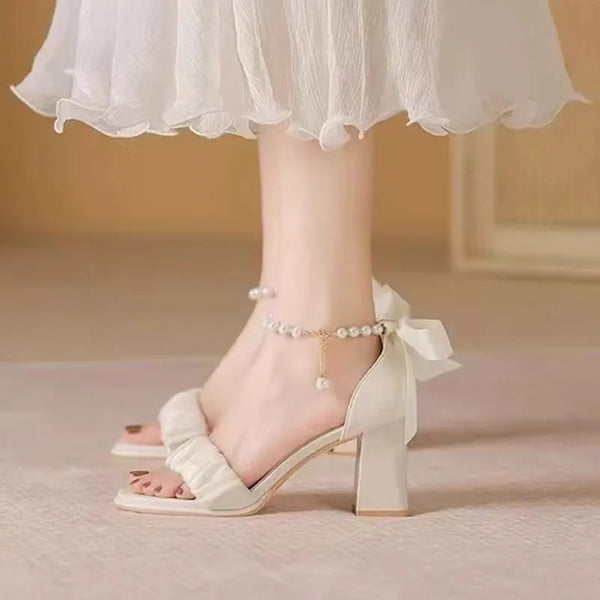 Sandália Branca Salto Grosso Éléonore