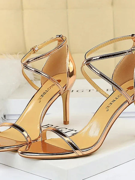 Sandalia Dourada Salto Dominique