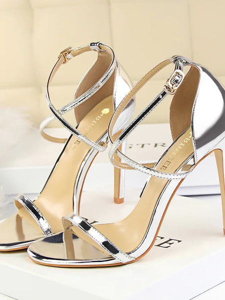 Sandalia Dourada Salto Dominique