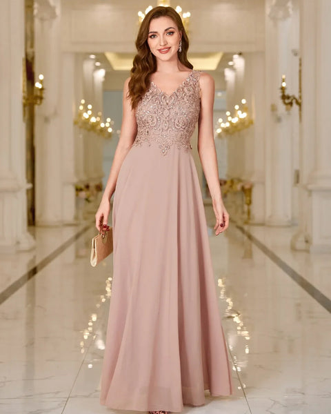 Vestido Longo com Busto Renda Bordada e Saia Fluída