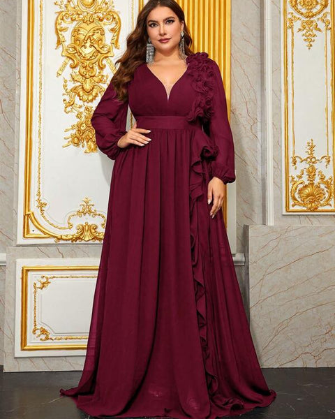 Vestido Longo Plus Size com Manga Longa e Babado