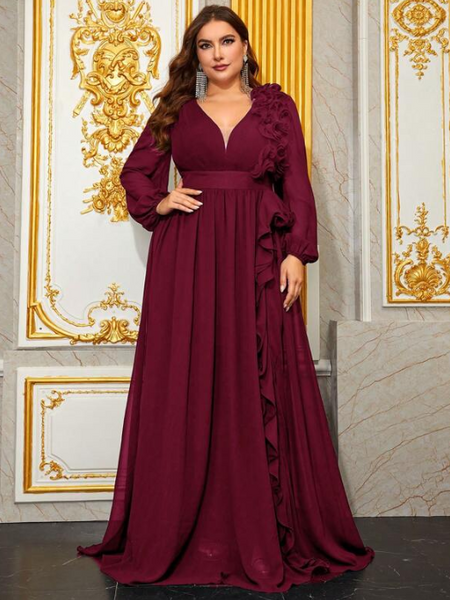 Vestido Longo Plus Size com Manga Longa e Babado