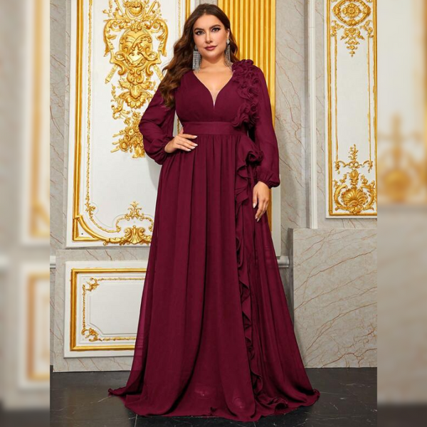 Vestido Longo Plus Size com Manga Longa e Babado