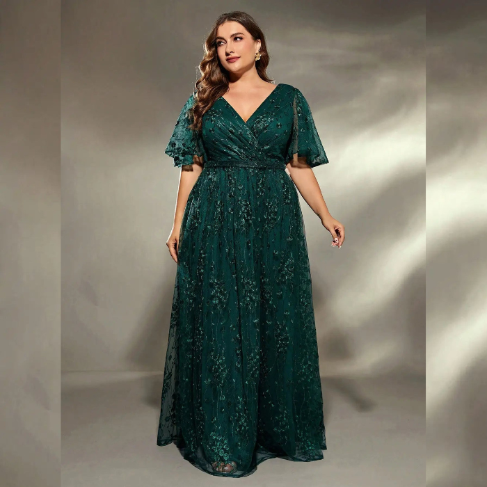 Vestido de Festa Longo Bordado com Manga Borboleta e Decote Transpassado