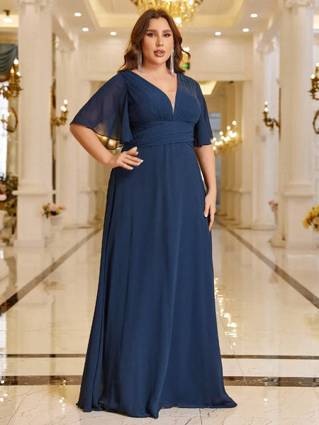 Vestido de Festa Longo com Manga Tipo Capa e Decote Transpassado