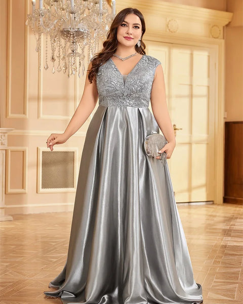 Vestido de Festa Longo com Renda Bordada e Saia em Cetim Acetinado