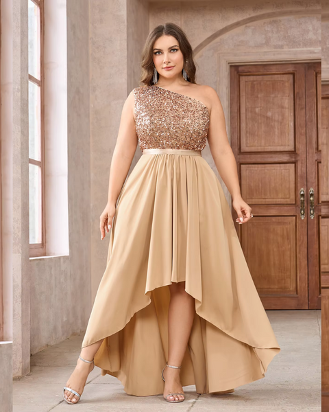 Vestido de Festa Plus Size Um Ombro Só com Paetês e Saia Mullet