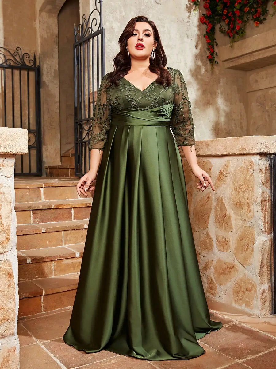 Vestido de Festa Plus Size Verde Musgo com Renda e Manga 3/4 Elegante