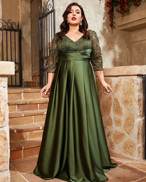 Vestido de Festa Plus Size Verde Musgo com Renda e Manga 3/4 Elegante